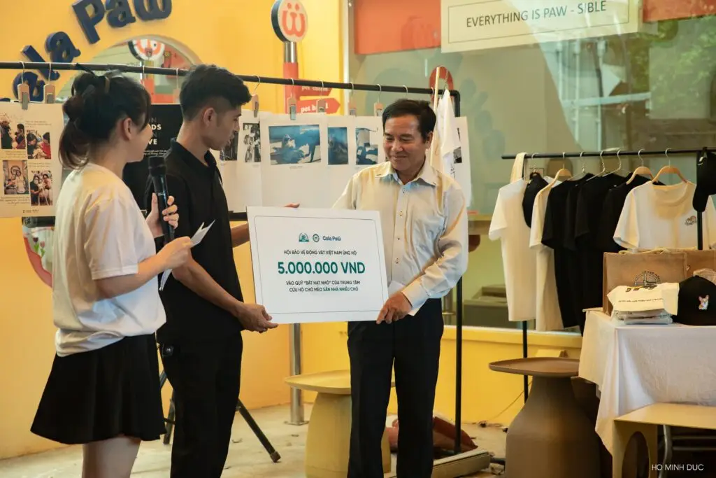 Hội Bảo vệ Động vật Việt Nam ủng hộ Quỹ “Bát hạt nhỏ” của Trung tâm SNNC